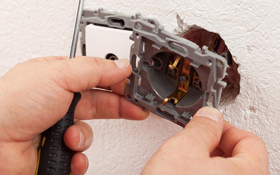 dépannage électricien Mours